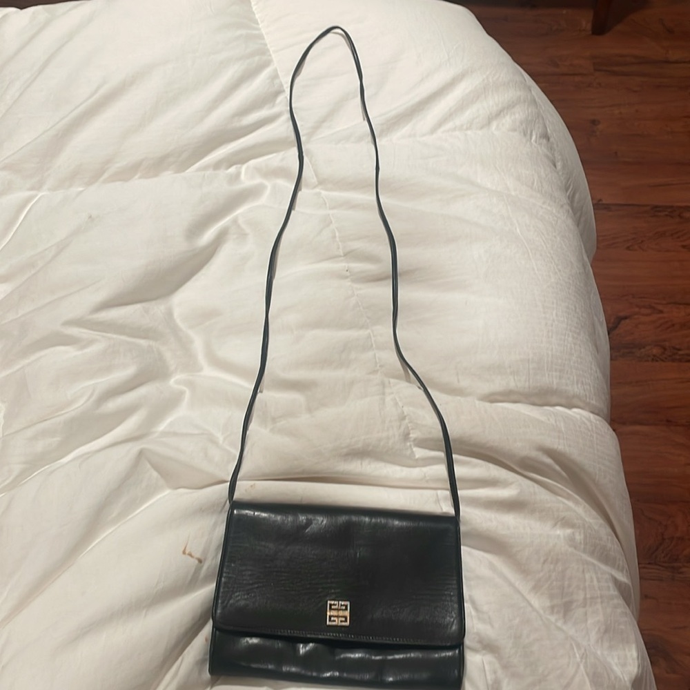 GIVENCHY Vintage Shoulder Bag Leather Black with gold hardware P4 - Picture 14 of 14
